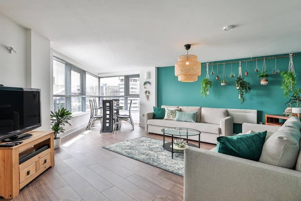 Appartamento The Exclusive Gem Of Leeds - Sleeps 8 Esterno foto
