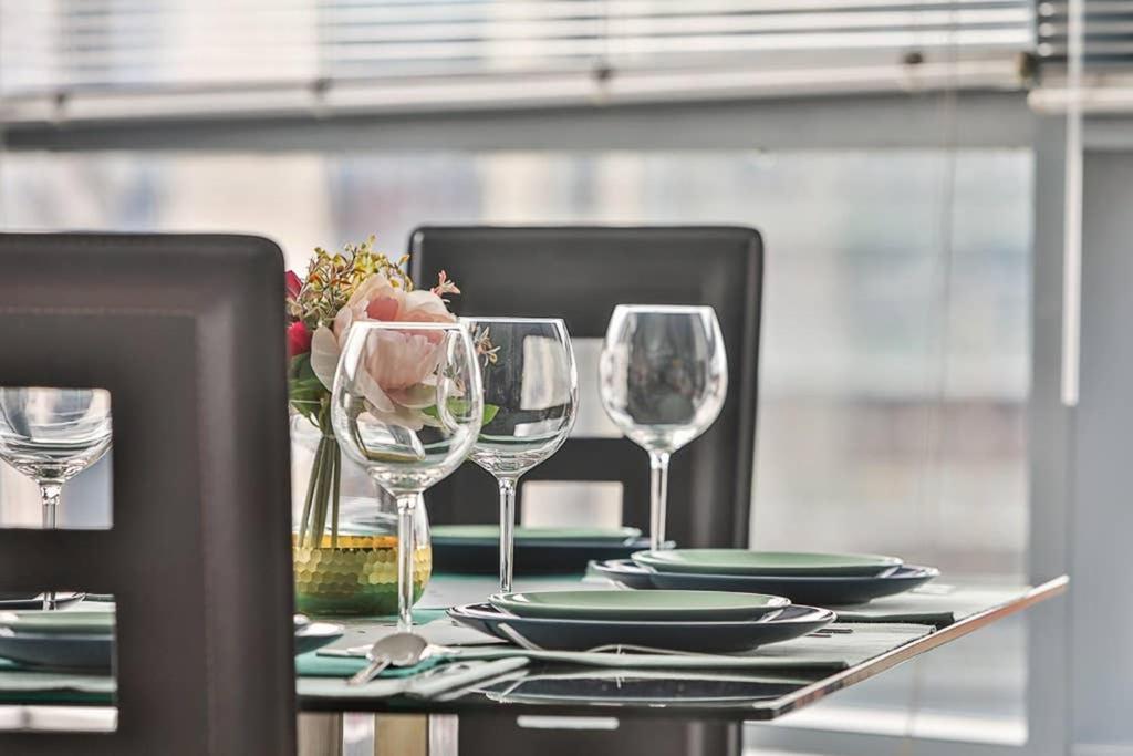 Appartamento The Exclusive Gem Of Leeds - Sleeps 8 Esterno foto